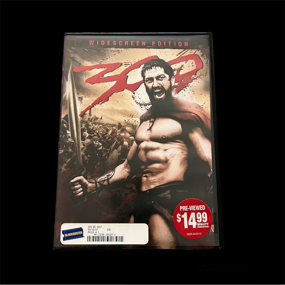 300 ~ Gerard Butler leads 300 Spartans into Battle of Thermopylae